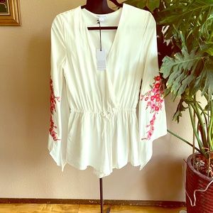 Sexy Romper w Embroidered Sleeves